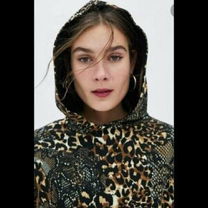 *NWOT* Zara Small Cropped Hoodie - Black & Brown Animal Print Y2K Grunge 90s